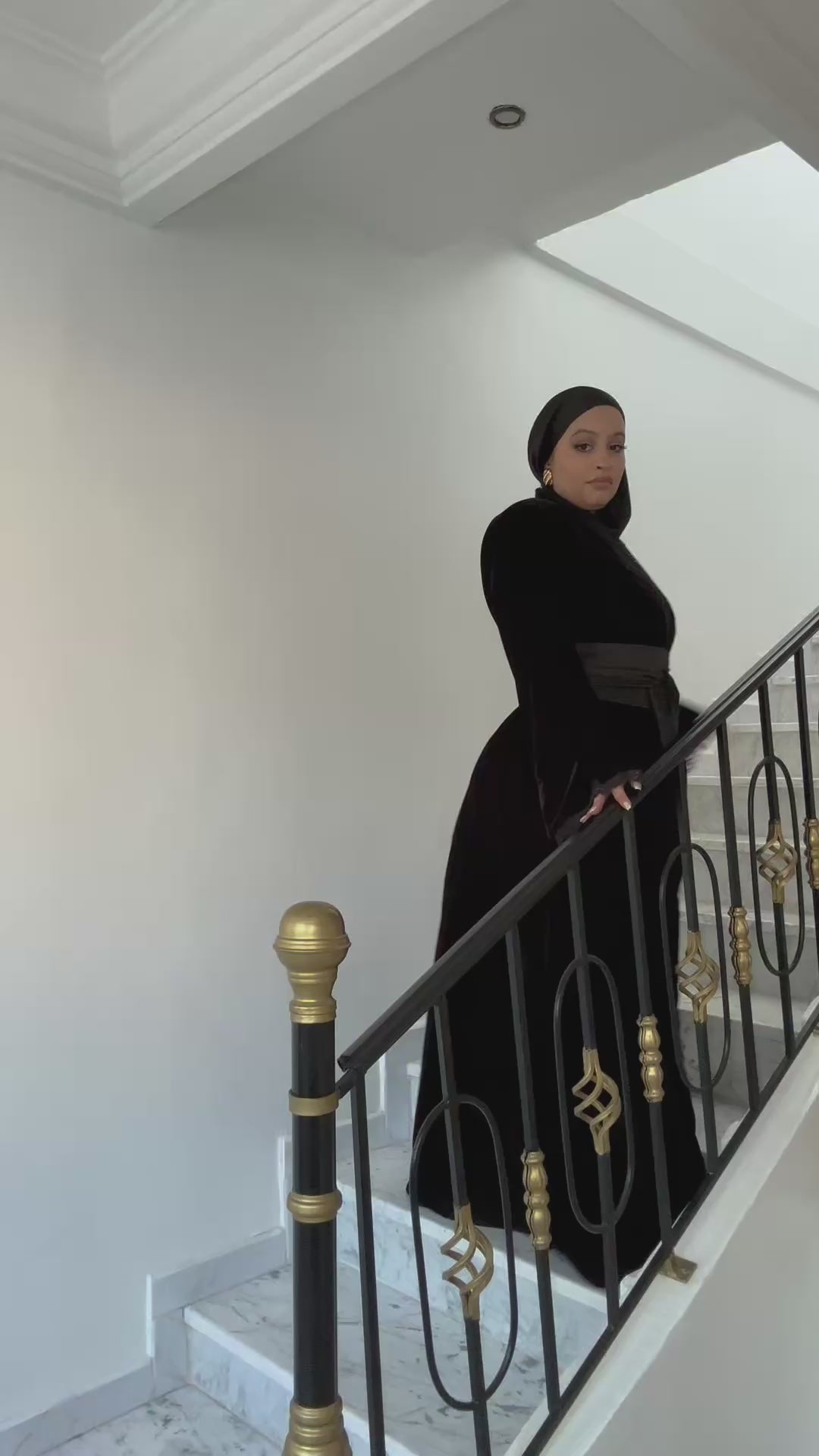 Abaya Sahar